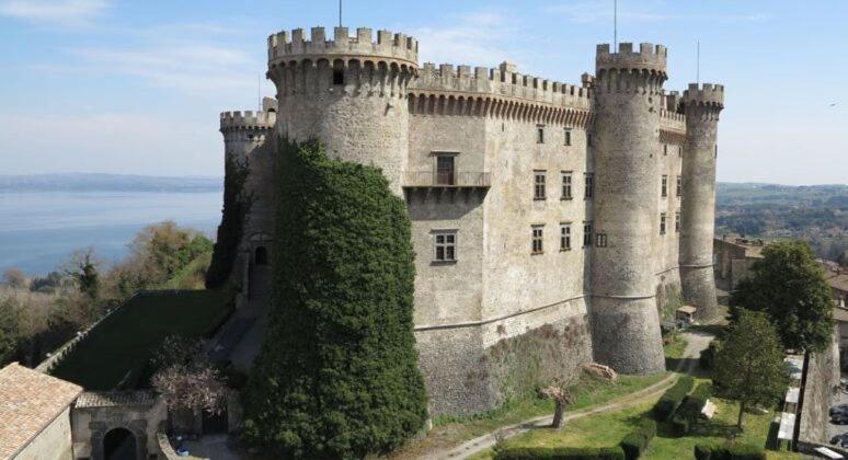 Loft Nel Borgo Apartment Bracciano  Exterior photo